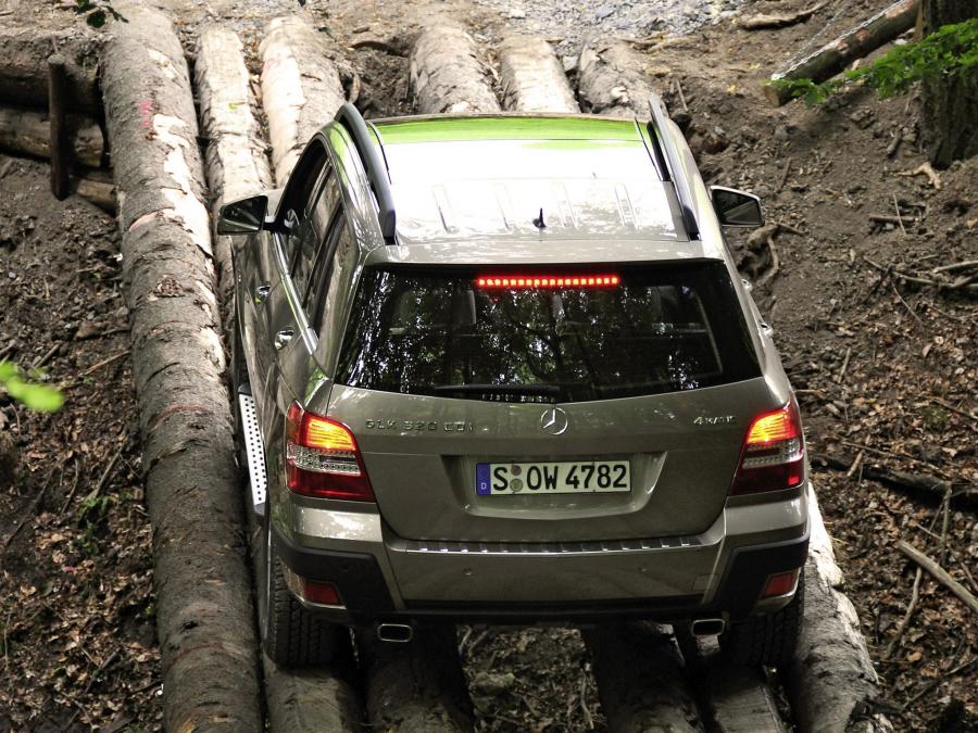  Mercedes-Benz GLK320 CDI Off-Road Package 2008 года  (фото 12 из 30)